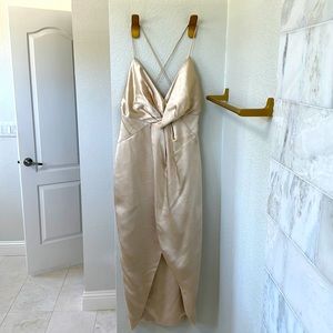 Fame & Partners champagne Dress
